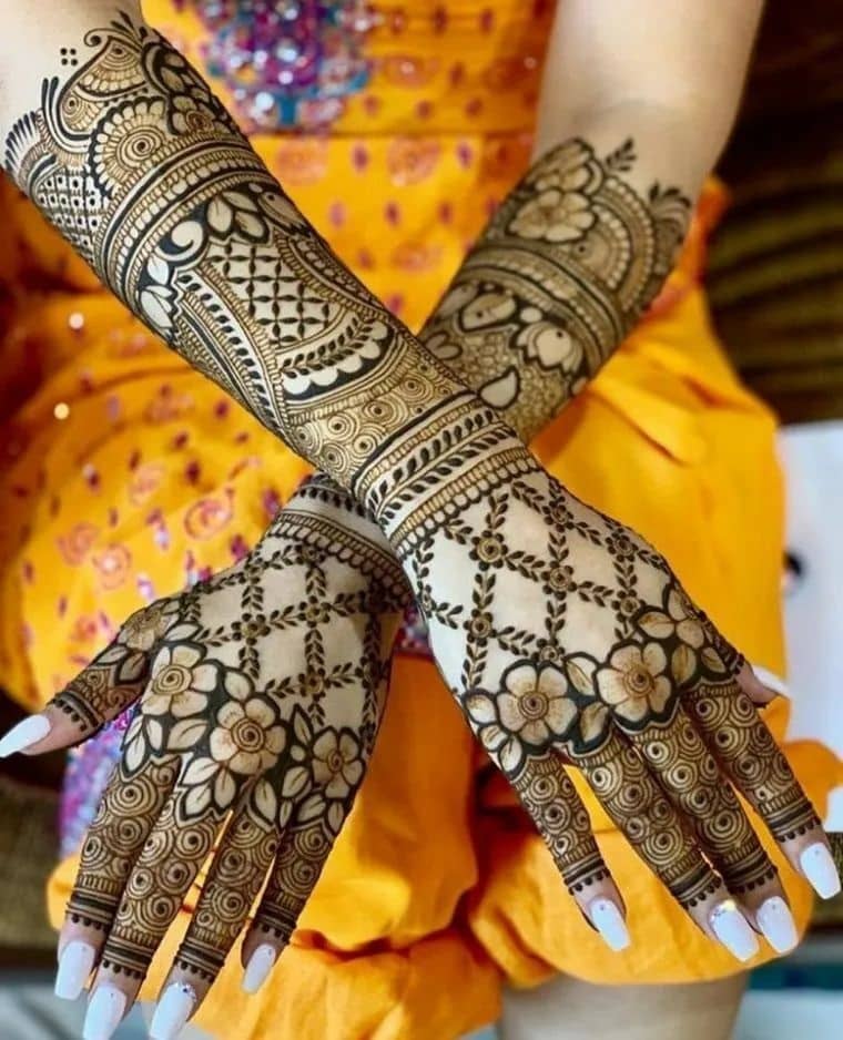 bridal-mehndi-designs-back-hand